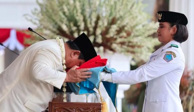 Presiden Prabowo Hadiri dan Lepas Pawai Karnaval HUT ke-80 RI di Monas, Tampilkan Mobil Hias dari Berbagai Instansi