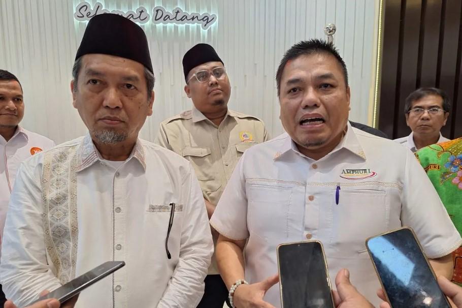 13 Asosiasi Haji Umrah Tolak Legalisasi Umrah Mandiri dalam RUU PIHU
