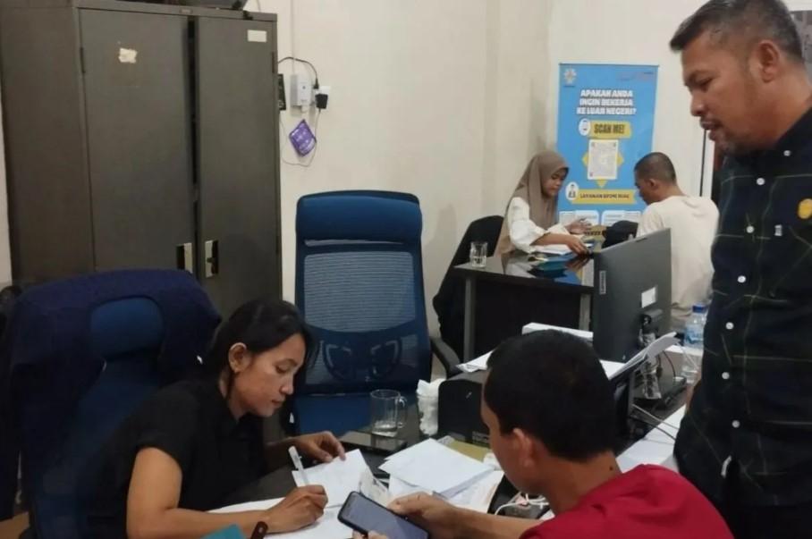 73 Pekerja Migran Indonesia Nonprosedural Dipulangkan dari Malaysia Melalui Pelabuhan Dumai