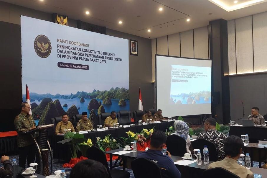 Kemenko Polkam Dorong Pemerataan Akses Internet di Papua Barat Daya