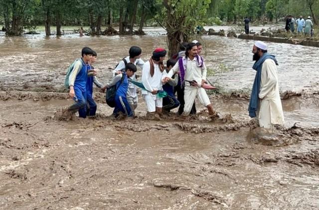 Banjir Bandang Terjang Khyber Pakhtunkhwa, Sedikitnya 313 Orang Tewas dan Lebih dari 150 Hilang