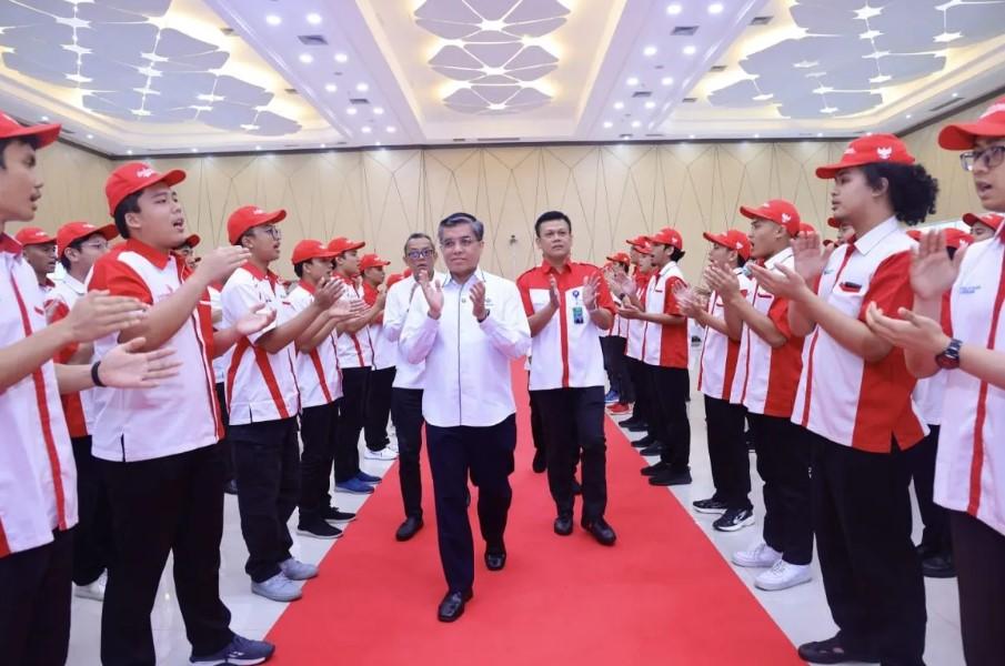 Menaker Yassierli Lepas 105 Delegasi Indonesia Ikuti WorldSkills ASEAN Competition 2025 di Filipina