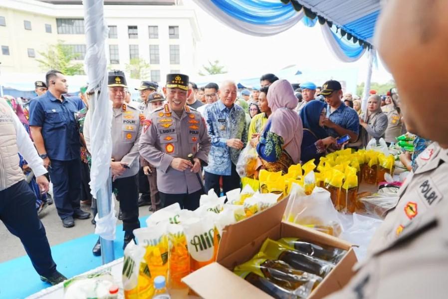 Kapolri Tinjau Gerakan Pangan Murah dan Bakti Kesehatan di Polda Kalimantan Selatan