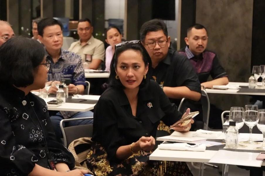 Christina Aryani Bahas Peluang dan Tantangan Penempatan PMI ke Jepang dalam Pertemuan di KBRI Tokyo