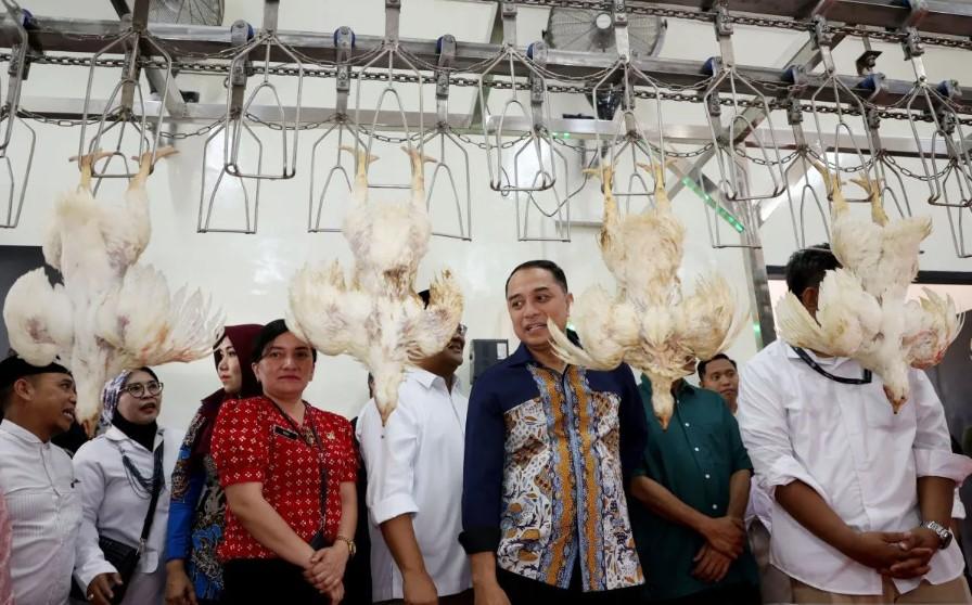 Surabaya Resmikan RPH Unggas Modern Berkapasitas 5.000 Ekor per Hari