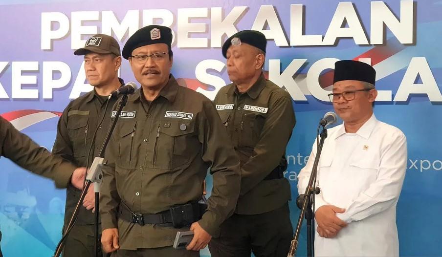 Mendikdasmen Ajak Kemensos Terapkan Tujuh Kebiasaan Anak Indonesia Hebat di Sekolah Rakyat