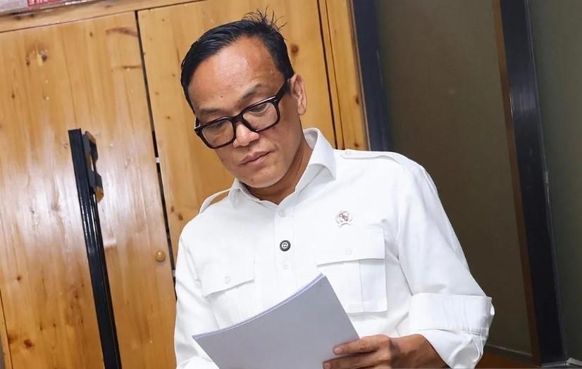 KPK Umumkan Status Wamenaker Immanuel Ebenezer dan 13 Orang Lain Usai OTT, Puluhan Kendaraan Disita