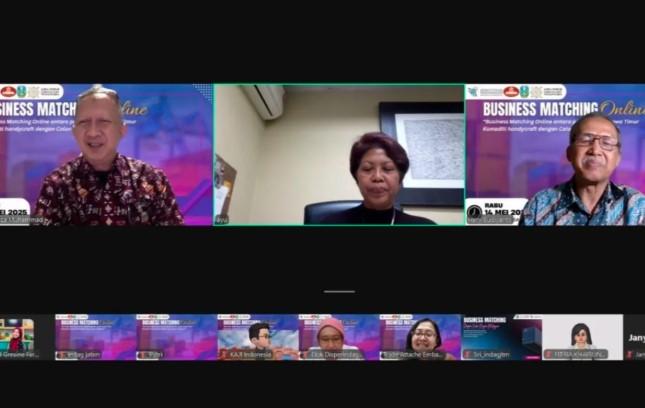 Produk Anyaman UMKM Jatim Tembus Pasar Malaysia, Raup Pesanan Rp239 Juta