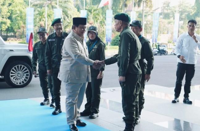 Presiden Prabowo Hadiri Pembekalan Sekolah Rakyat, Kemensos Siap Kembangkan ke Sekolah Permanen