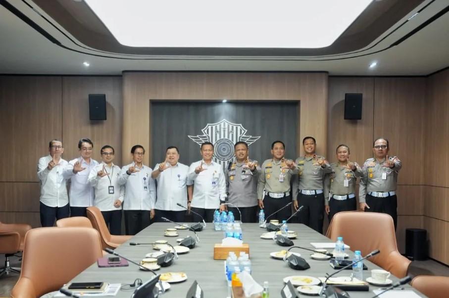 Korlantas Polri dan Kemenhub Bentuk Satgas Zero Over Dimension dan Overload