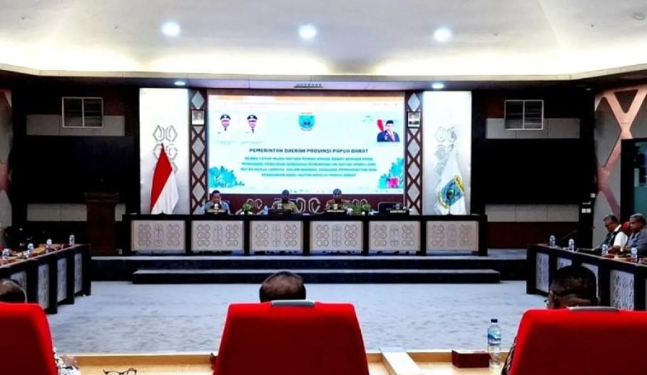 Papua Barat Dorong Hilirisasi Kayu Log untuk Tingkatkan Nilai Tambah dan Serap Tenaga Kerja