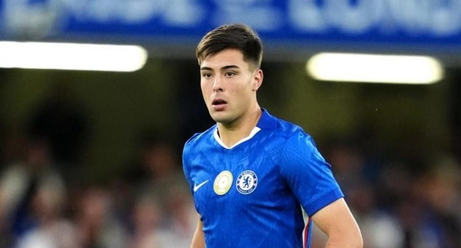 Chelsea Lepas Aaron Anselmino ke Borussia Dortmund dengan Status Pinjaman