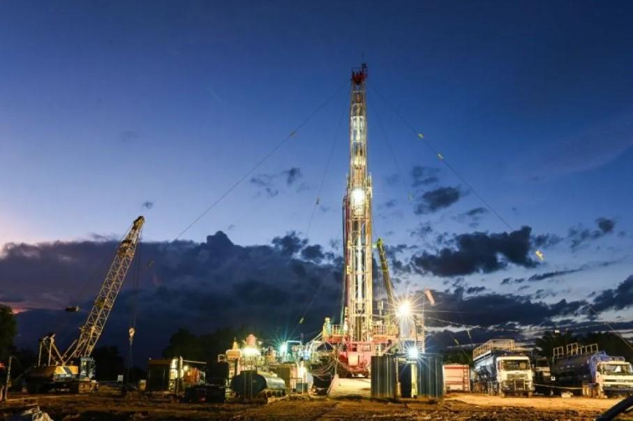 Judul: SKK Migas Targetkan 15 Proyek Hulu Migas Beroperasi pada 2025, Empat Sudah On Stream