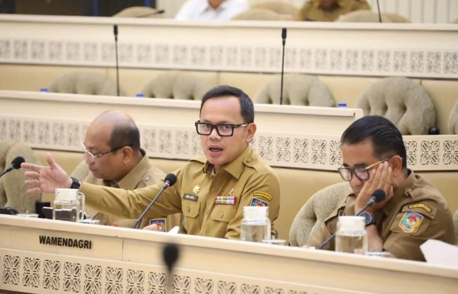 Wamen Bima Arya Dorong Pemda Kembangkan Pendanaan Alternatif untuk Perkuat Kemandirian Fiskal