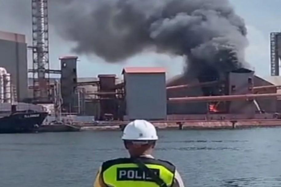 Kebakaran Gudang PT Pupuk Iskandar Muda Berhasil Dipadamkan, Produksi Tetap Normal