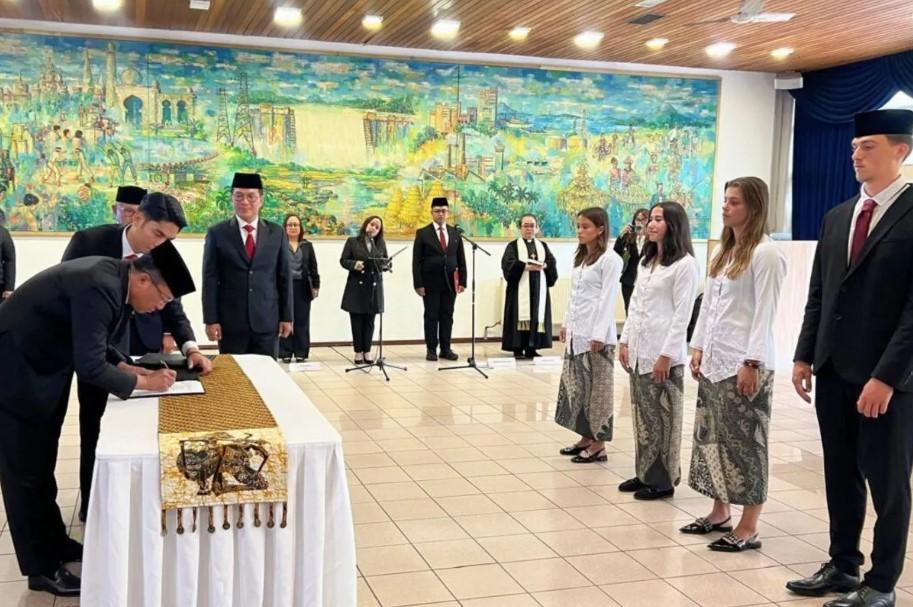 Mauro Zijlstra Resmi Jadi Warga Negara Indonesia, Supratman Andi Agtas Pimpin Sumpah di Den Haag