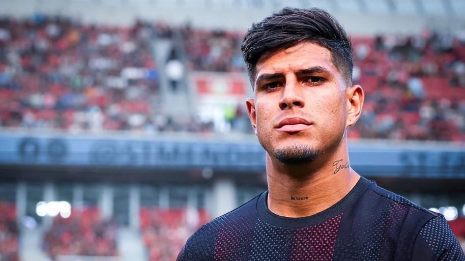 Arsenal Resmi Capai Kesepakatan Datangkan Piero Hincapie dari Bayer Leverkusen