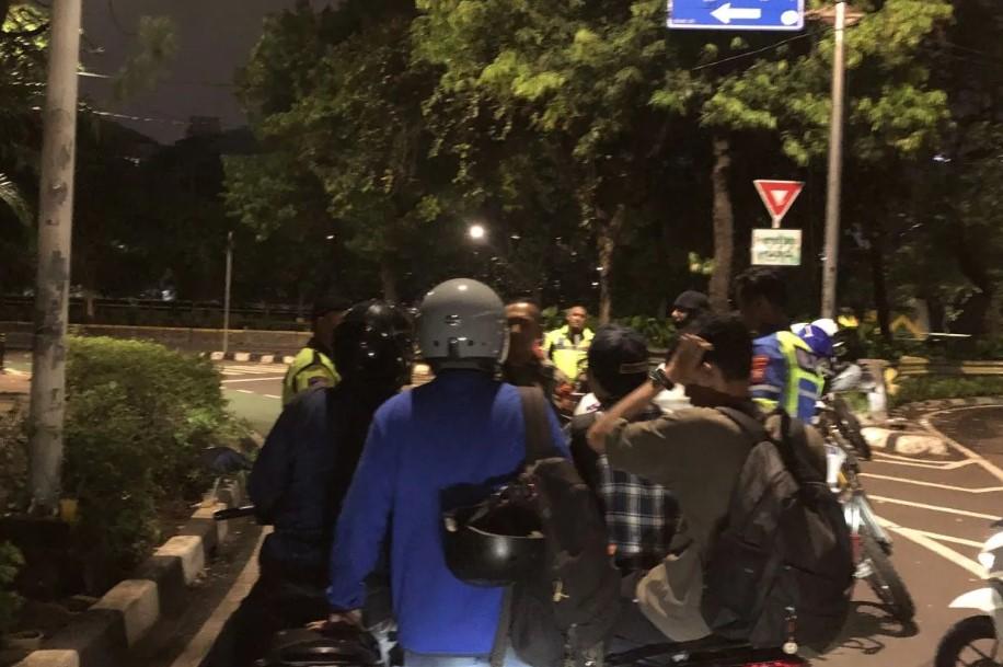 Akses Jalan di Sekitar Gedung DPR Masih Ditutup Meski Tanpa Aktivitas Massa