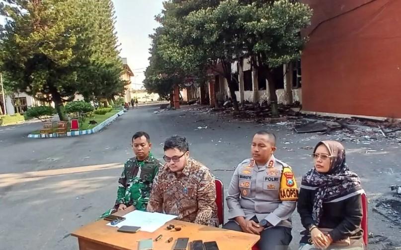 Bupati Kediri Pastikan Layanan Publik Tetap Berjalan Usai 18 OPD Terdampak Aksi Massa