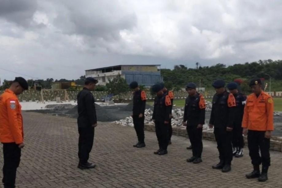Helikopter Estindo Air Diduga Jatuh di Dekat Air Terjun Mandin Damar, Tim SAR Lakukan Pencarian