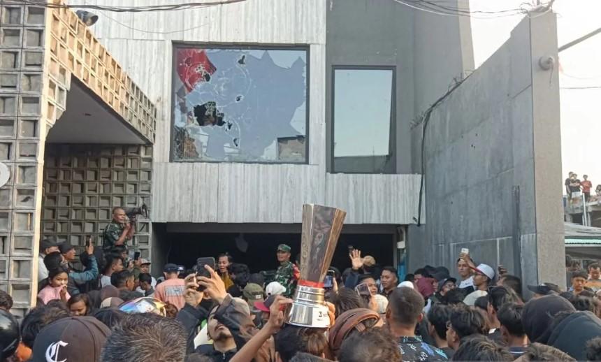 Kasus Penjarahan Rumah Ahmad Sahroni Resmi Dilimpahkan ke Polda Metro Jaya