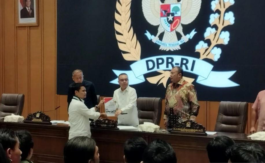 DPR Akui Kekeliruan, Sufmi Dasco Ahmad Sampaikan Permohonan Maaf dan Janji Reformasi