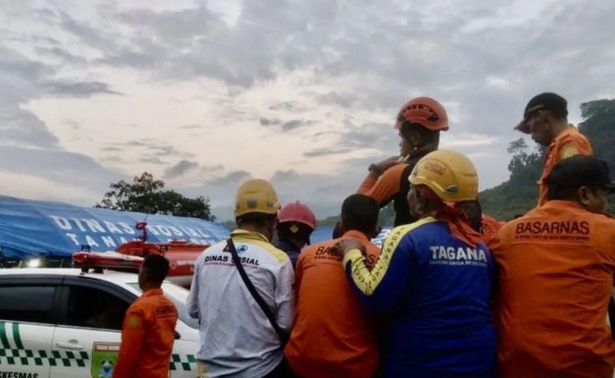 Tujuh Korban Hilang, Satu Ditemukan Tewas dalam Kecelakaan Helikopter di Tanah Bumbu