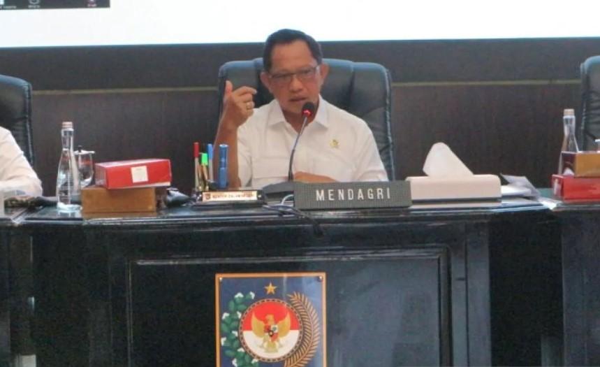 Mendagri Tito Karnavian Minta Pemda Maksimalkan Beras SPHP Bulog untuk Kendalikan Harga Pangan