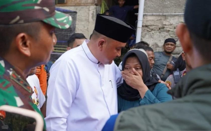 Bupati Bogor Pastikan Biaya Perawatan Korban Robohnya Majelis Taklim Ditanggung Pemkab