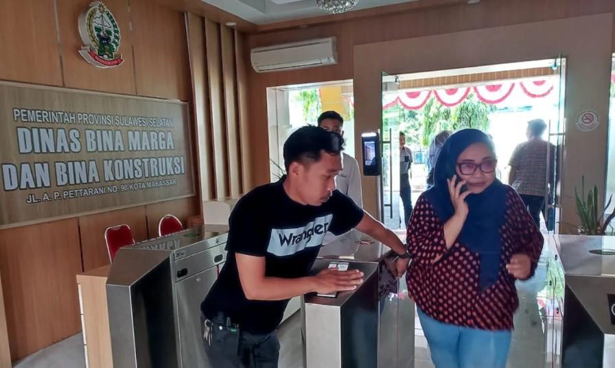 DPRD Sulsel Mulai Gunakan Gedung BMBK untuk Kantor Sementara Pasca Pembakaran