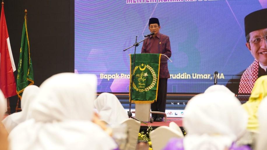Menag Ajak Wanita Islam Jadi Garda Terdepan dalam Penguatan Kepemimpinan dan Perlindungan Generasi Muda