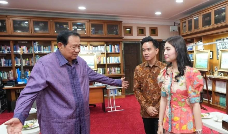Gibran dan Selvi Sambangi SBY di Cikeas, Sampaikan Ucapan Ulang Tahun ke-76