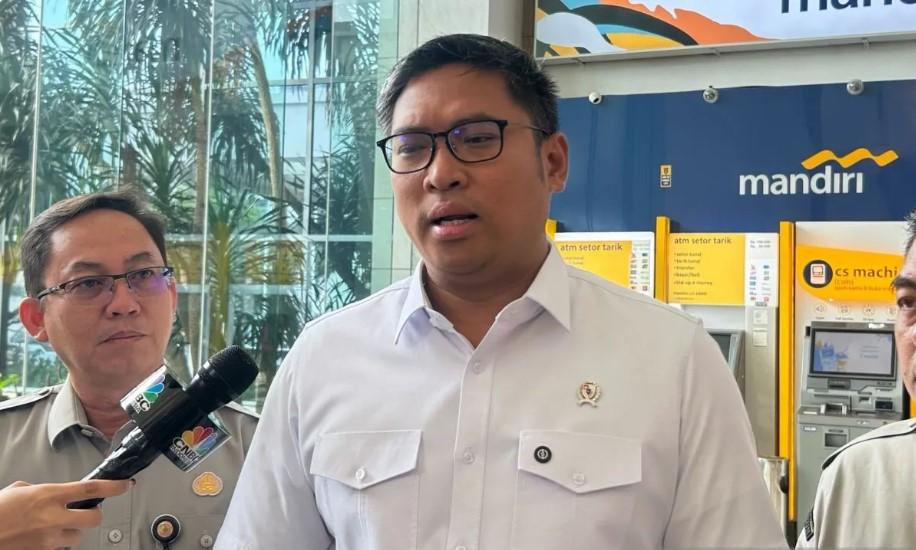 Pemerintah Hentikan Sementara Impor Gula Rafinasi untuk Serap Produksi Dalam Negeri