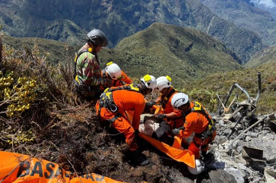 Jenazah Korban Kecelakaan Helikopter Intan Angkasa Tiba di Timika