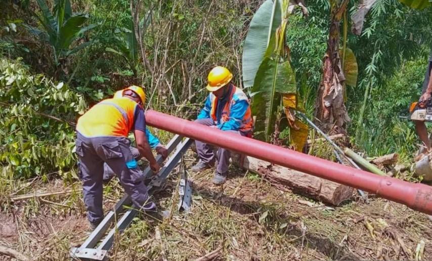 PLN Pulihkan 90 Persen Listrik Pascabanjir Bandang di Nagekeo dalam Waktu 72 Jam