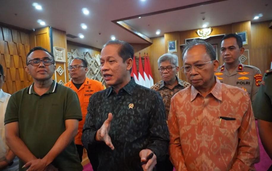 Menteri LH Perintahkan Pemprov Bali Tampung Sampah Banjir di TPA Suwung Selama Satu Bulan