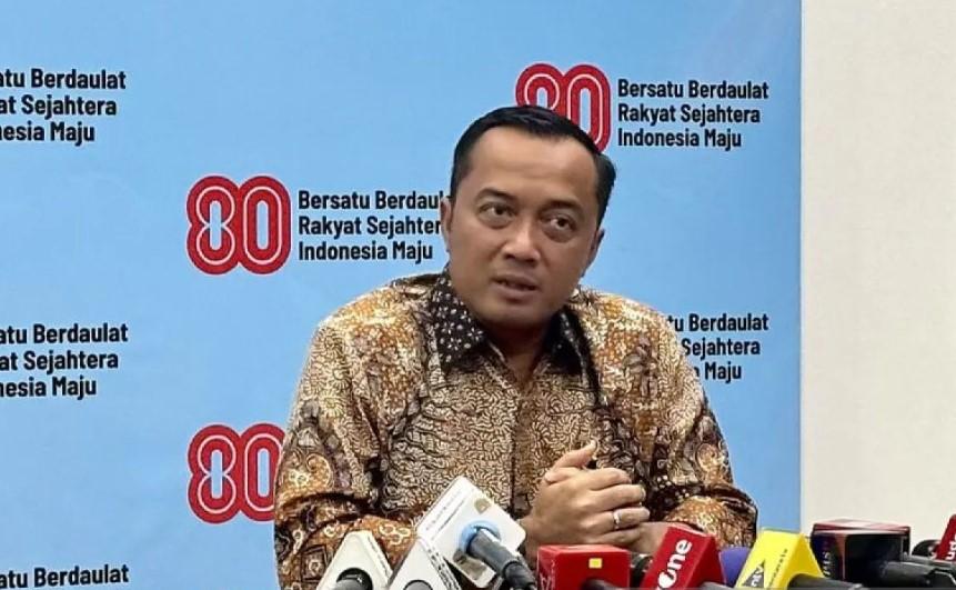 Mensesneg dan DPR Tegaskan Tidak Ada Surpres Pergantian Kapolri dari Presiden Prabowo