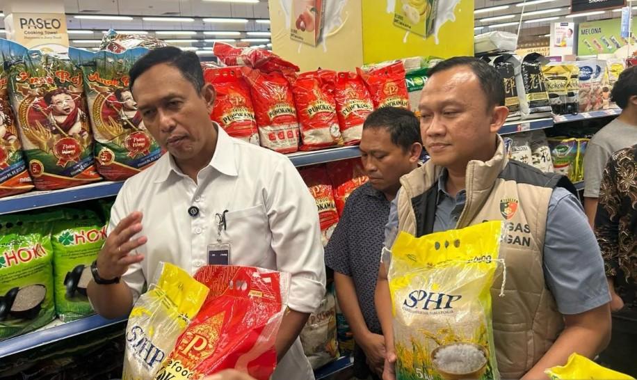 Bulog Pastikan Stok Beras Aman, SPHP dan Premium Tersedia di Ritel Modern