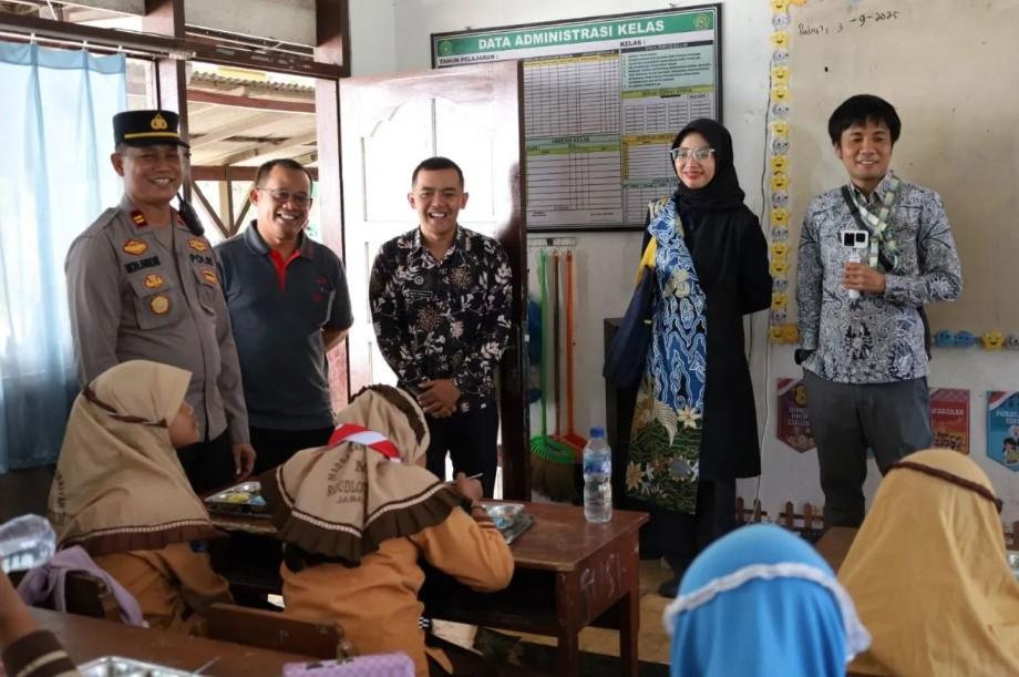 Ahli Gizi Jepang Tinjau Program Makan Bergizi Gratis di Tulungagung, Tekankan Pentingnya Kemitraan Internasional
