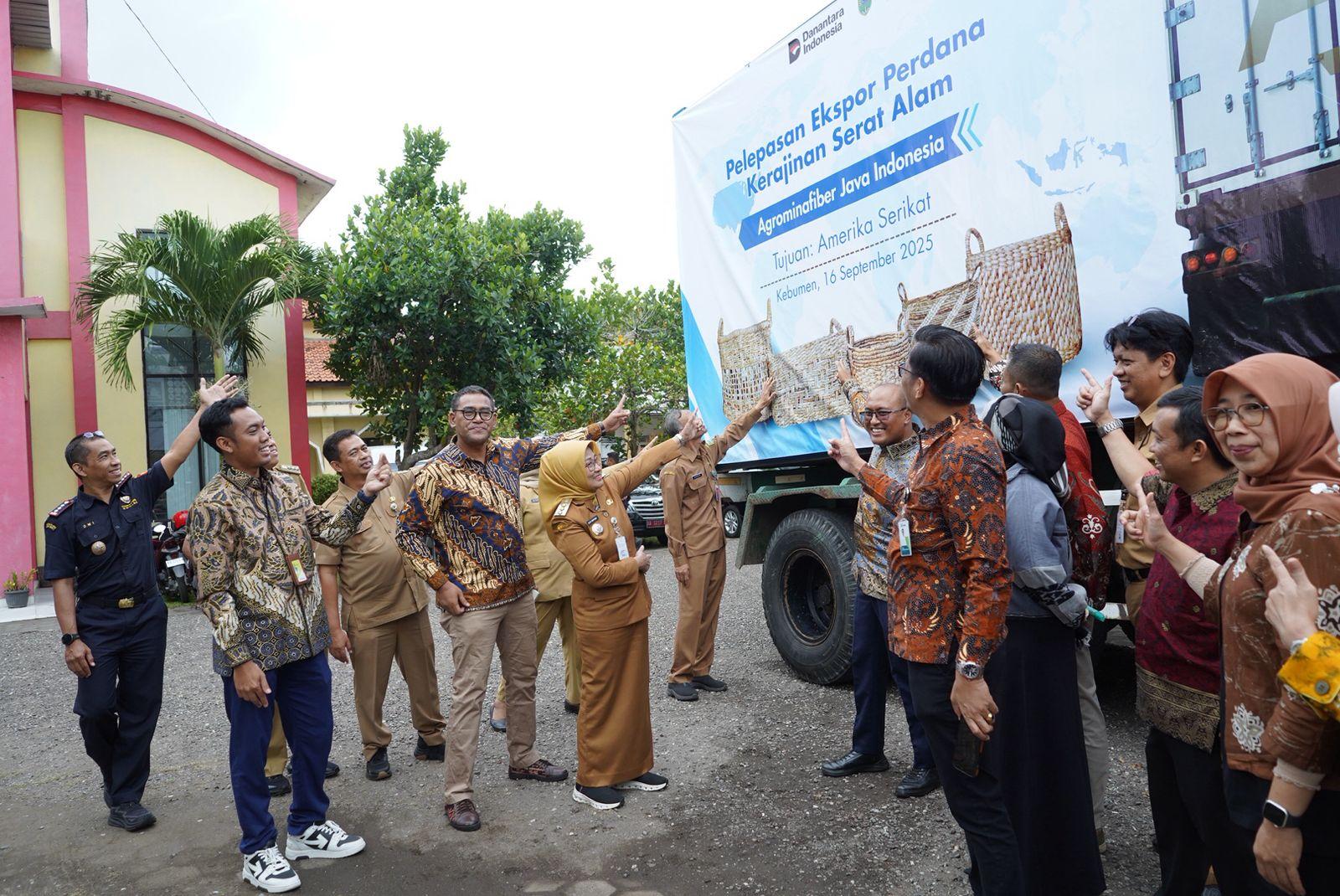 Pertamina Dukung Ekspor Perdana UMKM Kebumen ke AS: 6 Kontainer Keranjang Serat Alam Tembus Pasar New York, Perkuat Ekosistem