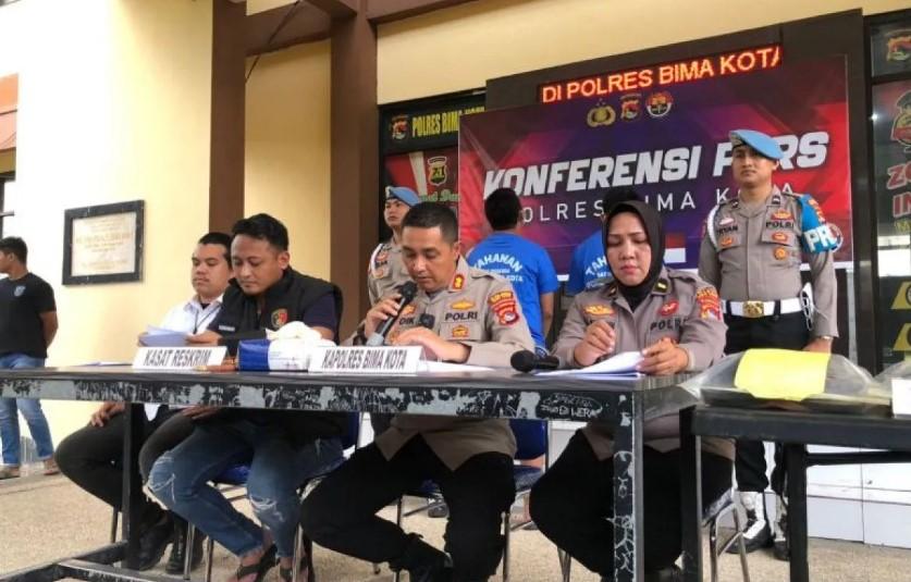 Kades Poja dan Dua Warga Ditetapkan Tersangka Kasus Pembakaran Kantor Inspektorat Bima