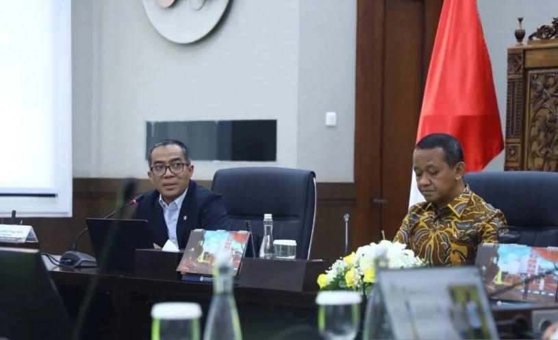 Pemerintah Pacu Program PLTS 100 GW untuk Kurangi Subsidi dan BBM