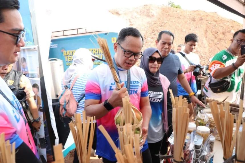Wamendagri Bima Arya Apresiasi Sport Tourism dan UMKM Sumedang di Festival Pesona Jatigede 2025