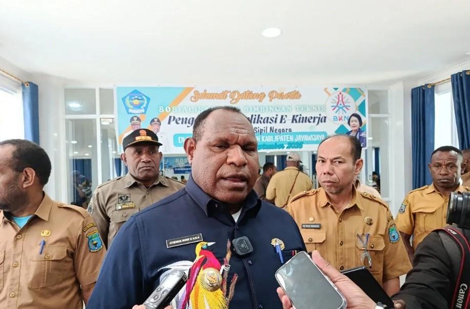 Bupati Jayawijaya Desak Pemerintah Pusat Pasang Kabel Optik 500 Km Demi Akses Internet Cepat