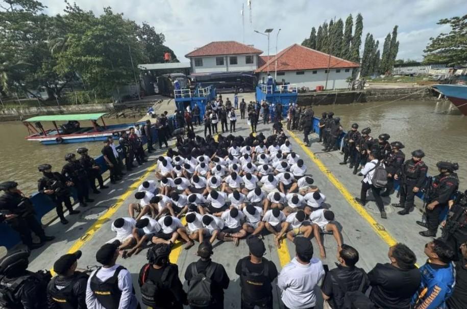 82 Napi High Risk Asal Bali dan Jawa Timur Dipindahkan ke Nusakambangan