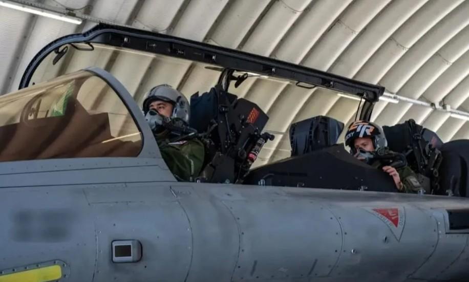 Empat Penerbang TNI AU Berhasil Terbang Solo dengan Jet Tempur Rafale di Prancis