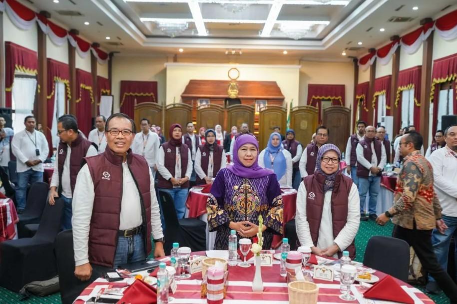 Khofifah Gandeng OJK Perkuat Literasi Keuangan Desa dan Lawan Pinjol Ilegal