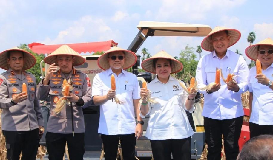 Kapolri Hadiri Panen Raya Jagung Serentak Kuartal III di OKU Timur
