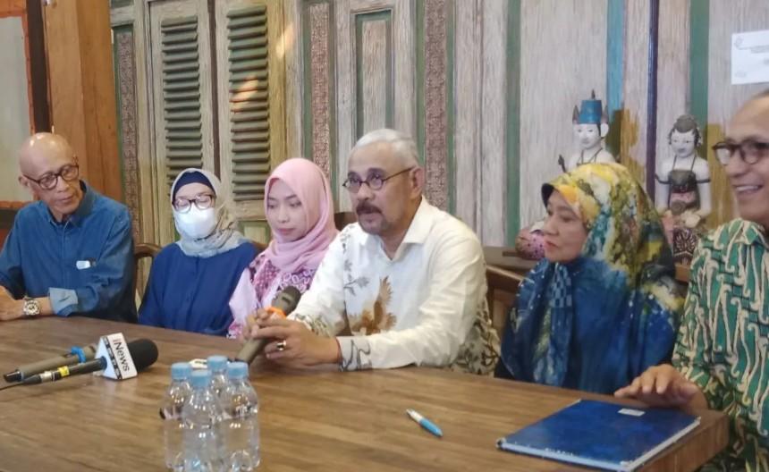 Keluarga Diplomat Muda Arya Daru Minta Kasus Kematian Ditangani Langsung Bareskrim Mabes Polri