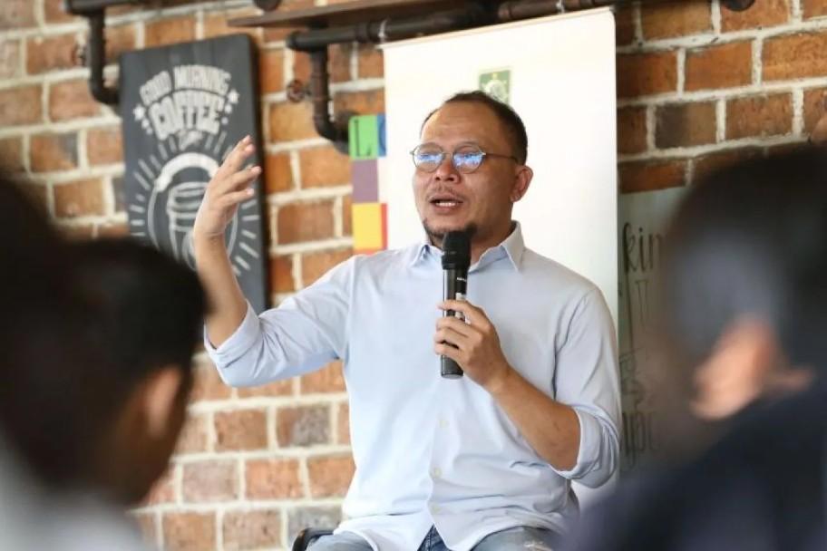 Hanif Dhakiri Apresiasi Keputusan Menteri Keuangan Tidak Naikkan Cukai Rokok pada 2026